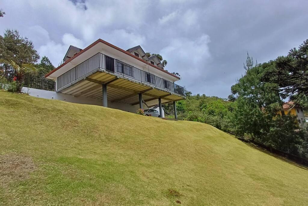 Linda Casa Em Campos do Jordão